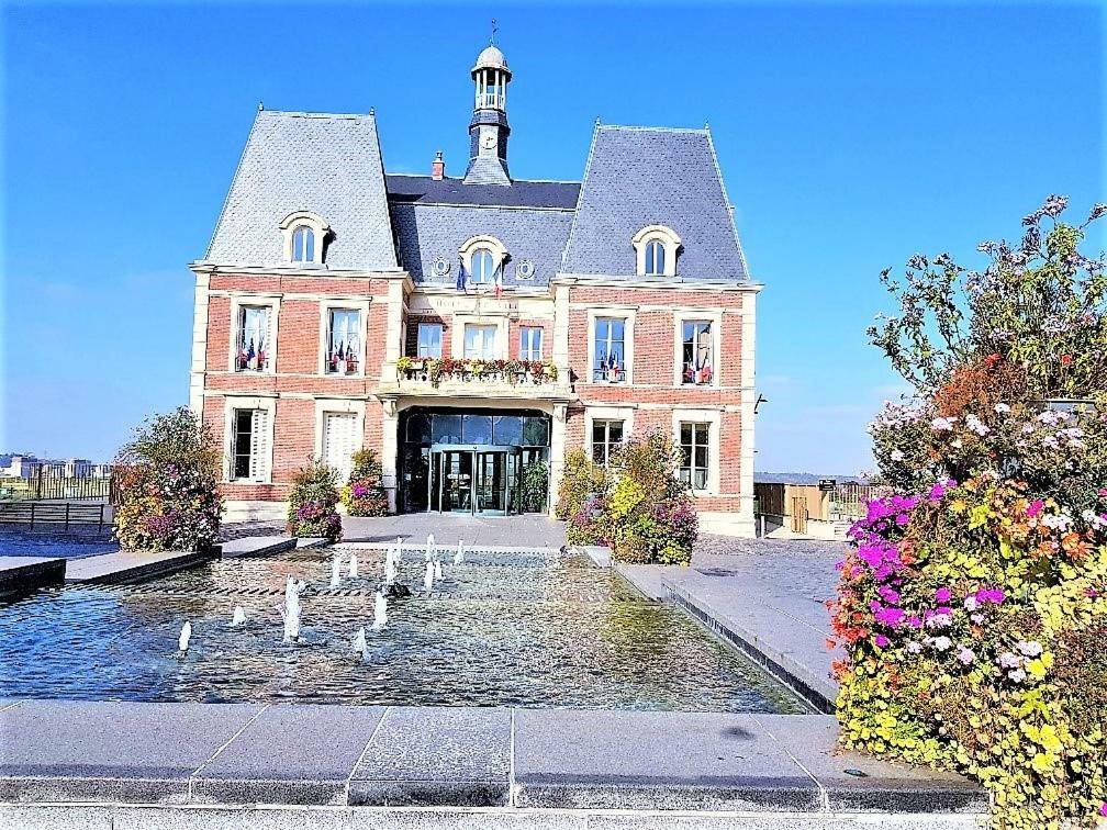 Appartamento Chambre privée entre Paris et Disneyland Noisy-le-Grand Esterno foto